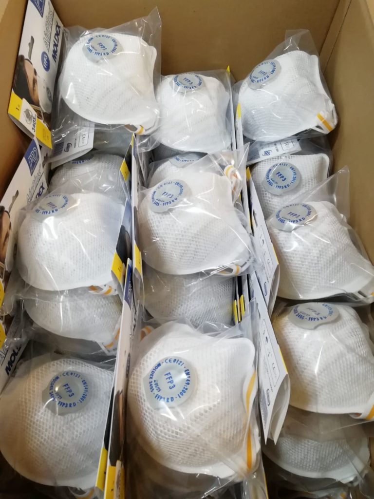 FARMAMUNDI Suministros mascarillas COVID19