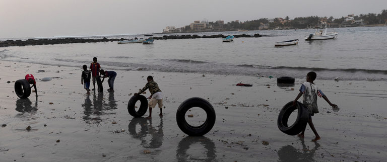 CEAR analiza el impacto de la externalización de fronteras en la cooperación al desarrollo